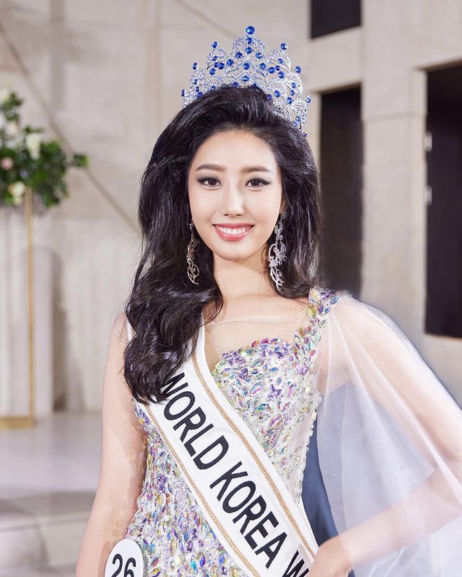 Người hâm mộ bất ngờ với hình ảnh mới của tân Hoa hậu Thế giới Hàn Quốc - 4