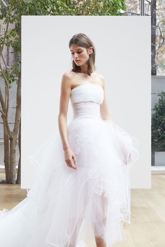 Bộ sưu tập váy cưới tuyệt đẹp của Oscar De La Renta - 17