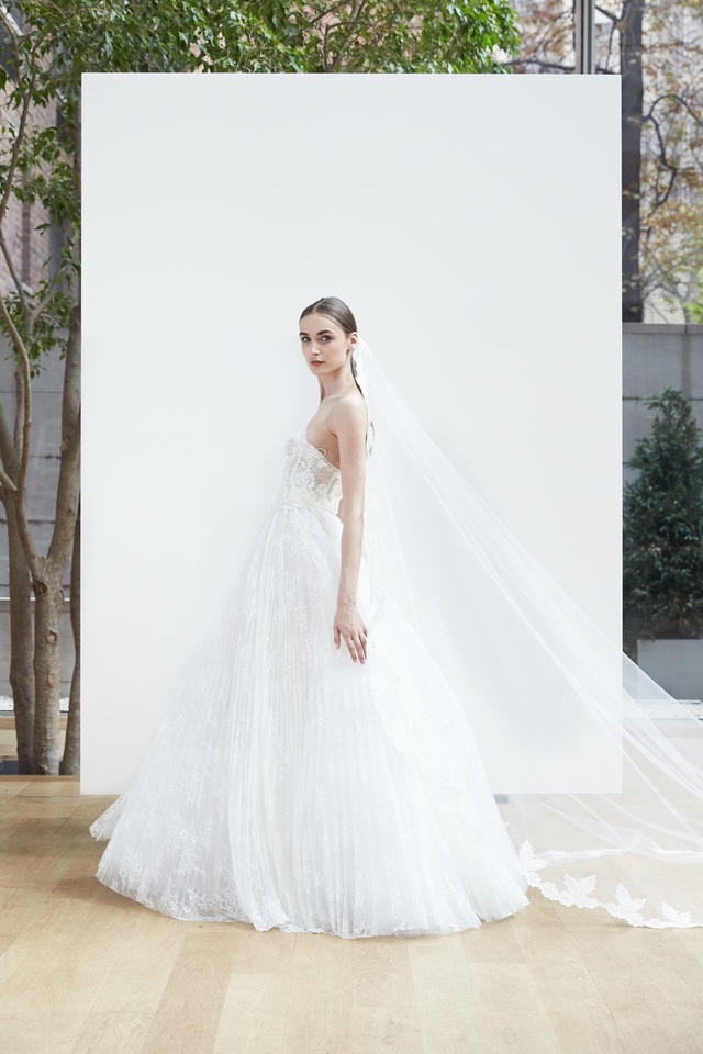 Bộ sưu tập váy cưới tuyệt đẹp của Oscar De La Renta - 14